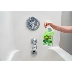 OdoBan Ready-to-Use Disinfectant And Odor Eliminator, 32 Ounce Spray Bottle, Original Eucalyptus Scent -Household Cleaning Supplies GUEST ebfd5e27 c954 4930 af98 3779df1923a7